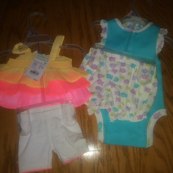 5 piece baby outfit - Picture 2 of 7